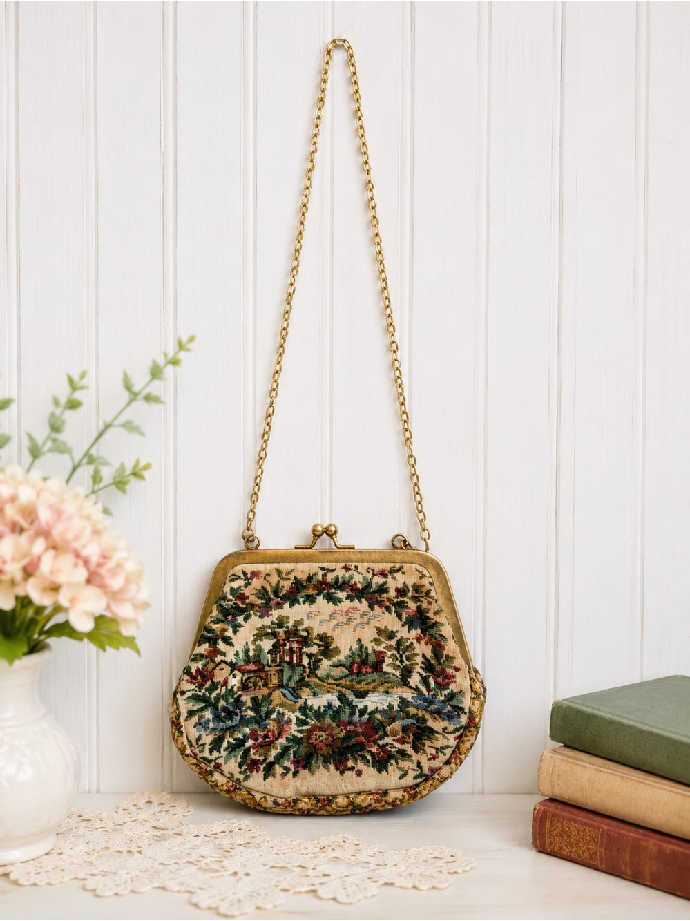 Vintage Walborg Petit Point Scenic Tapestry Kiss Lock Purse Hong Kong